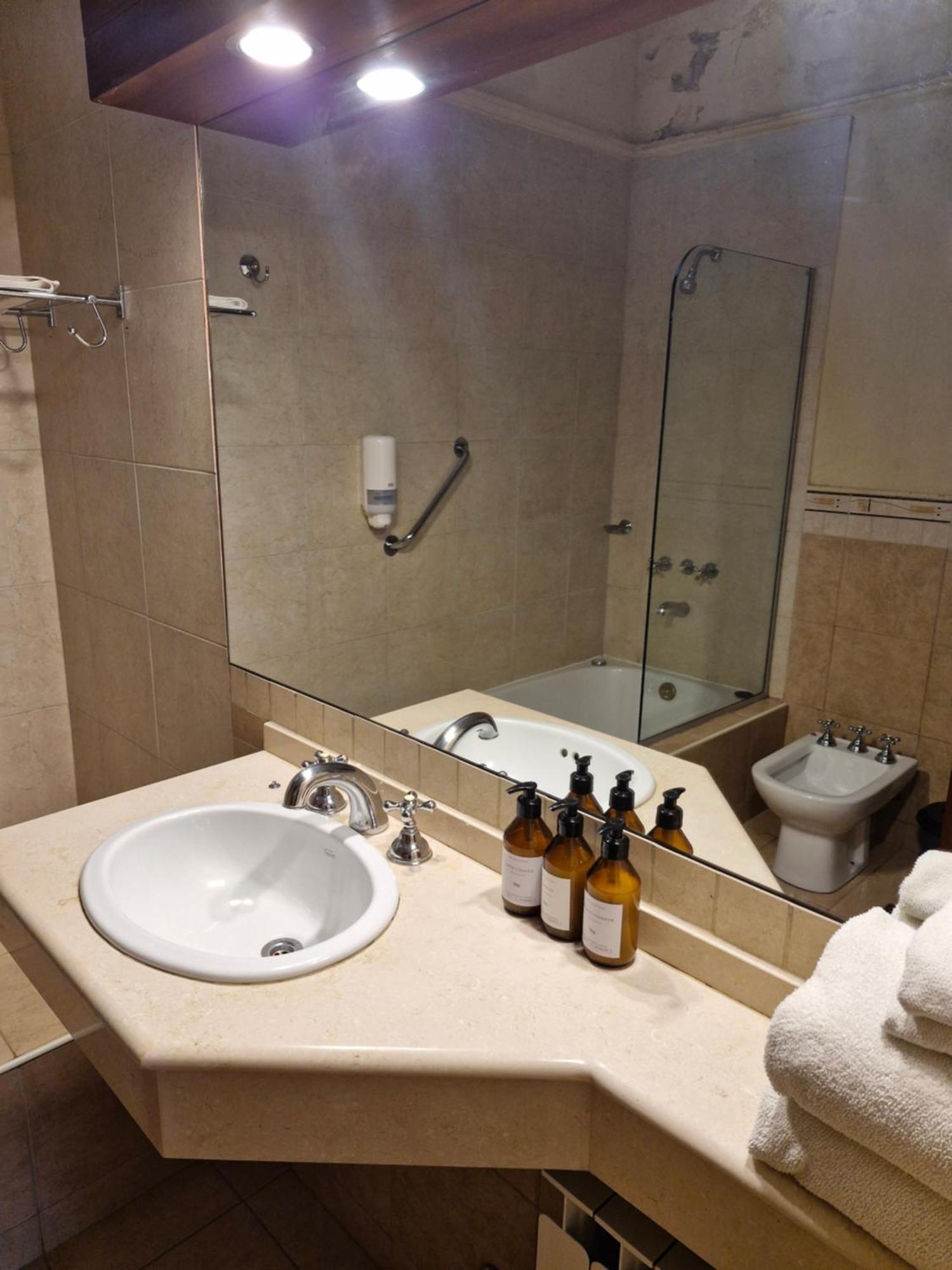 Hotel Blumig Вилья-Хенераль-Бельграно Экстерьер фото